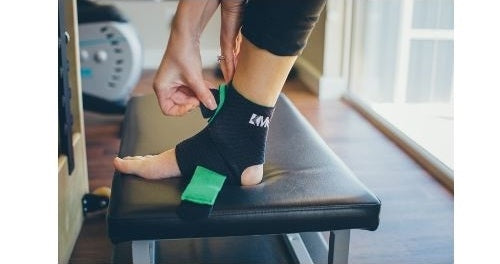 Mueller Green Adjustable Ankle Support